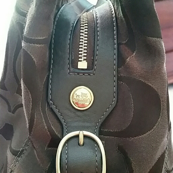 Coach handbag- large satchel - Picture 3 of 5